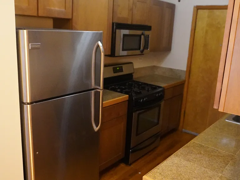 6357 N Lakewood Ave #3W — Photo 15