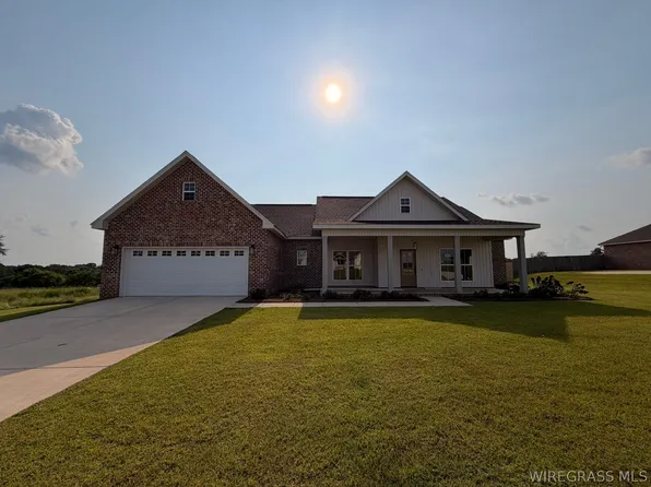 114 Durham Dr, Enterprise, AL 36330