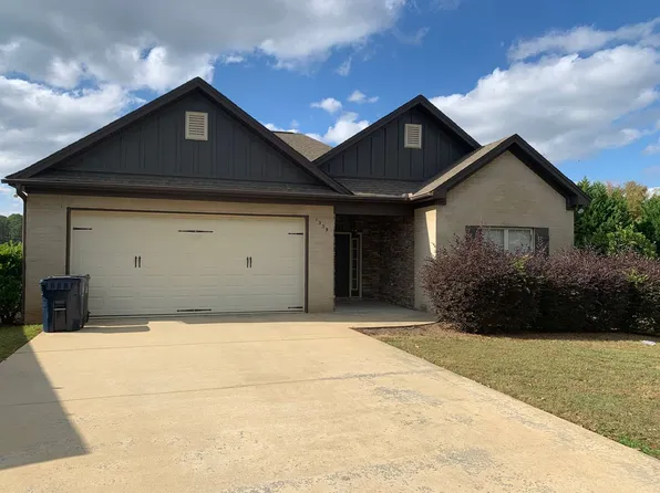 1329 Tulip Ct, Auburn, AL 36830