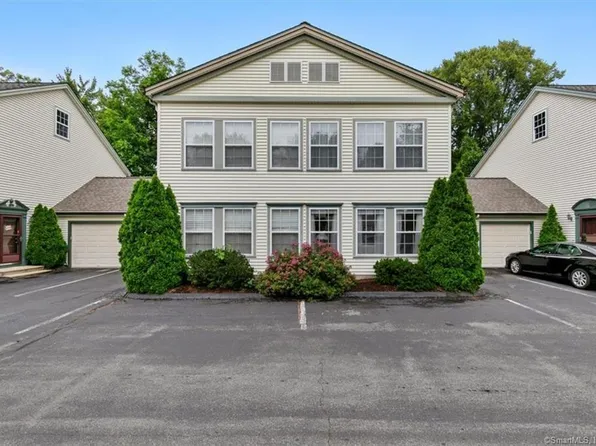 24 Kendall Green Drive #24, Milford, CT 06460