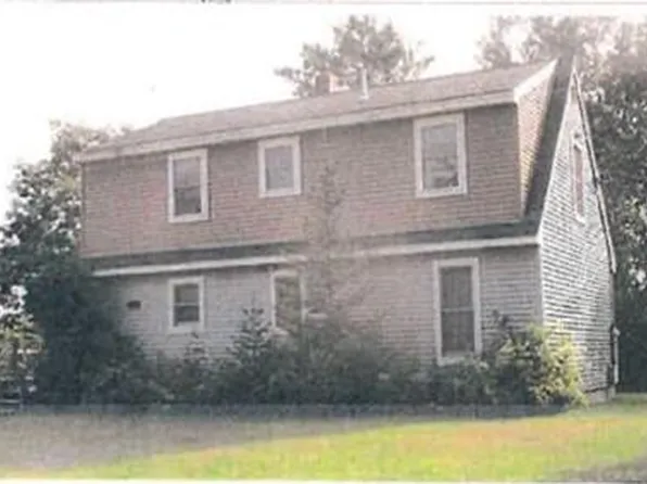4 Everett Road, West Paris, ME 04289