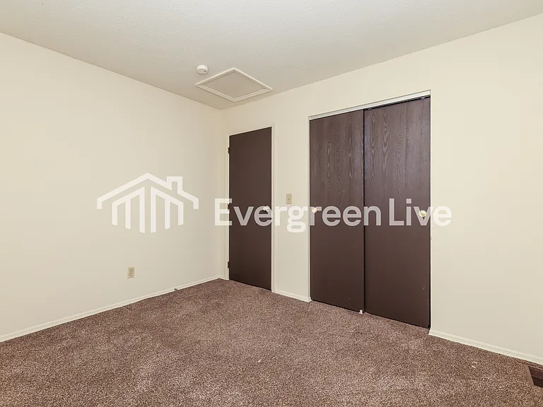 9727 Nettleton Park — Photo 10