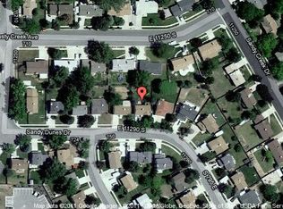 769 E Sandy Dunes Dr, Sandy, UT 84094