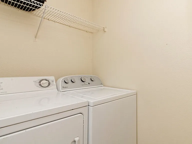 380 Marshland Rd #D28 — Photo 13
