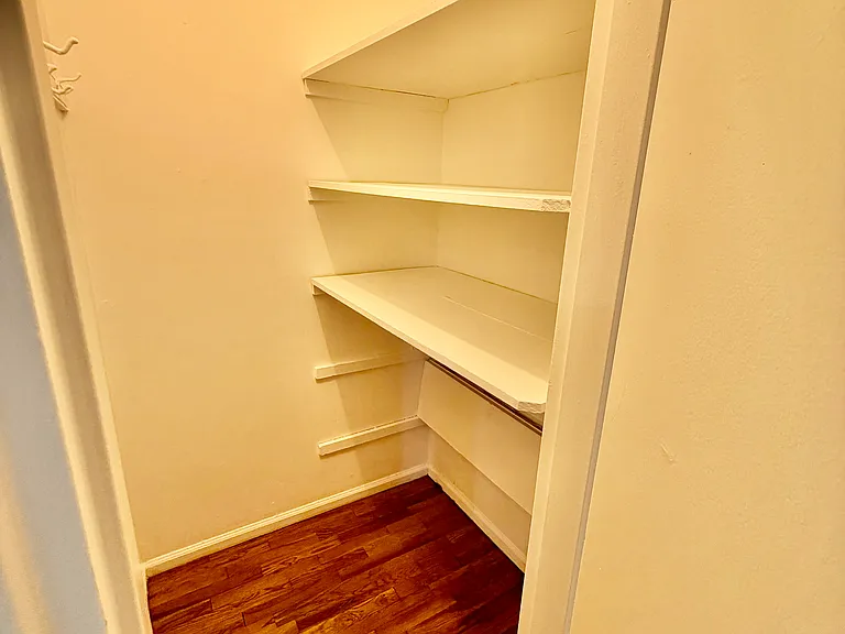 Stonelea Pl — Photo 7