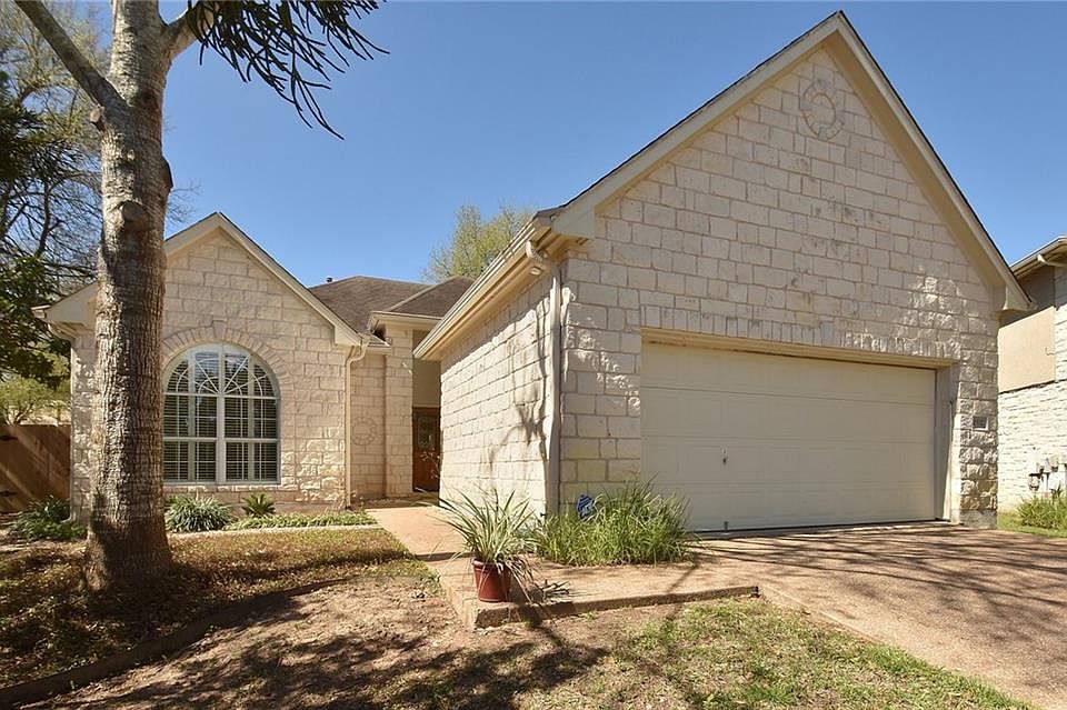 1st image of 10332 Shinnecock Hills Dr