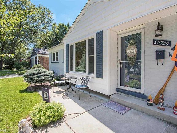 3rd image of 22734 Carolina St