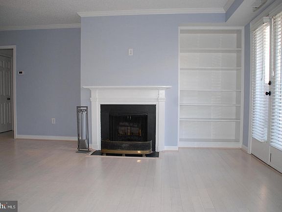 5th image of 800 S Saint Asaph St APT 204