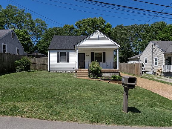 4th image of 2133 Rosemary Ln