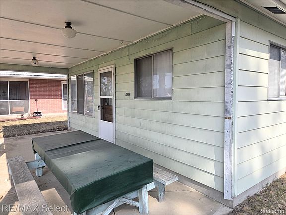 2nd image of 4898 Beech Rd