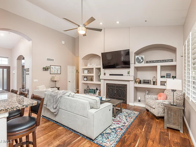 11160 E Greythorn Dr — Photo 7