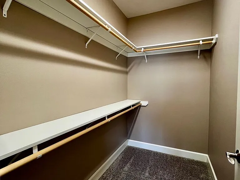 8819 Kail Dr — Photo 20