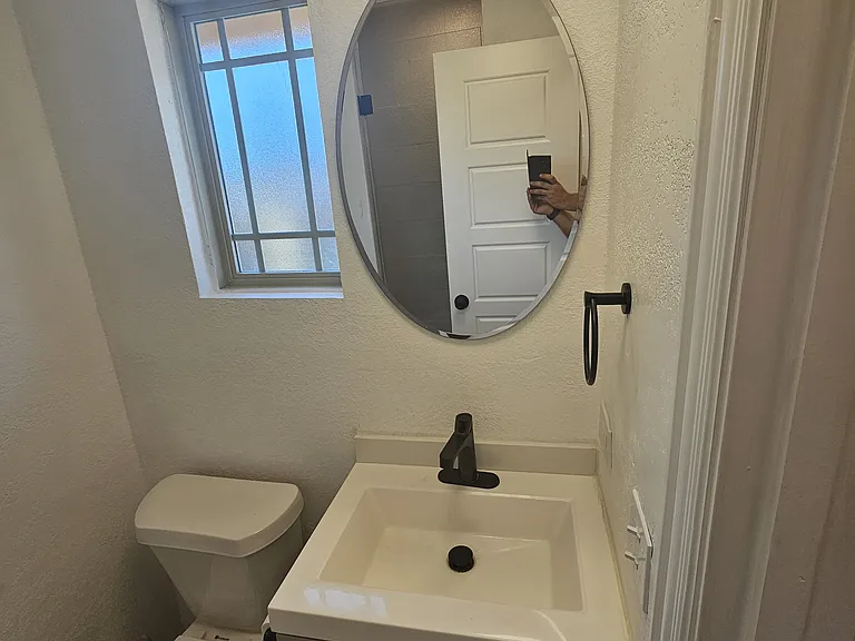 127 W 8th St #25 — Photo 11