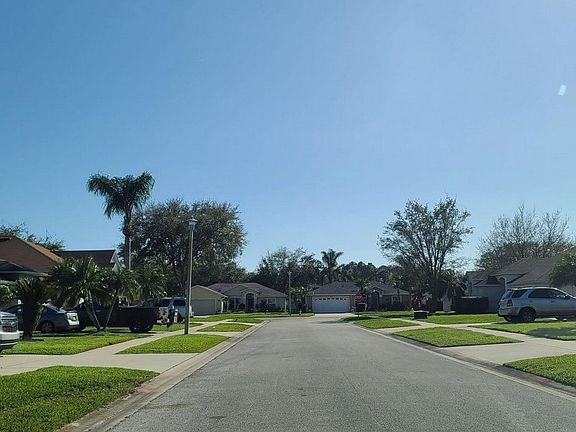 5th image of 6441 Nona Ct