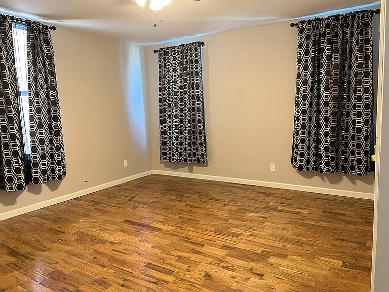 4261 Blair Ave — Photo 10