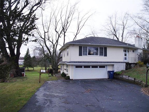 2nd image of 6195 Willow Dr