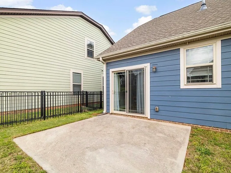 180 Bur Oak Dr — Photo 18
