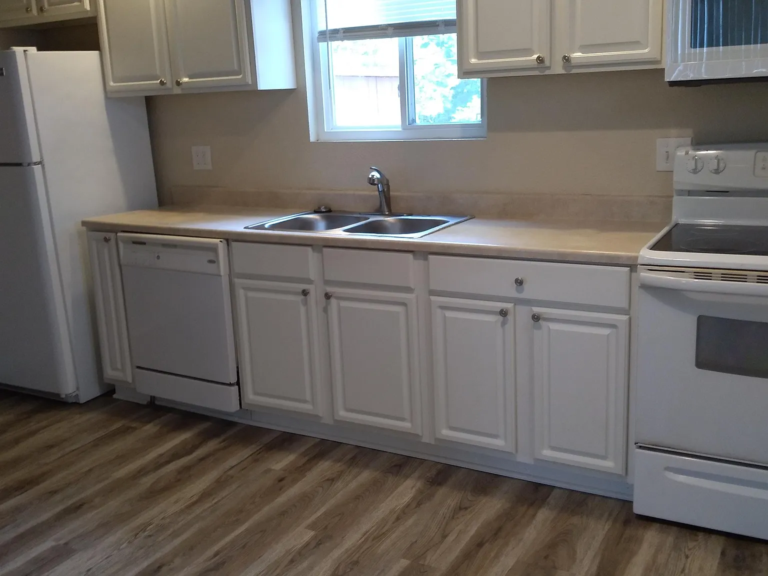 301 Greenbriar Rd - 2 — Photo 1