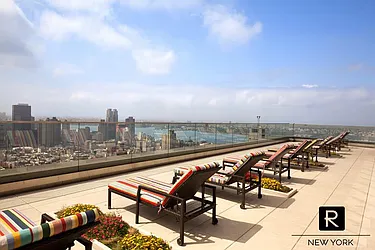 Rented by R New York