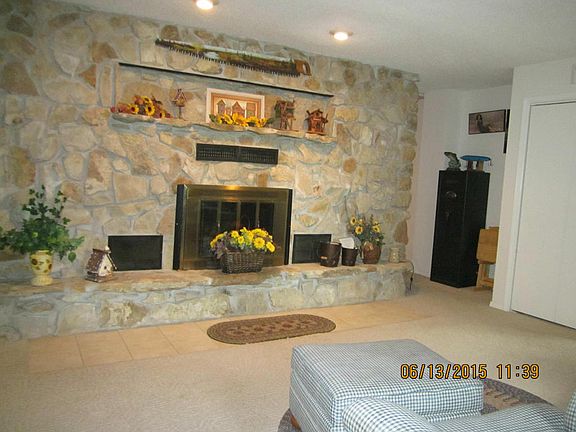2nd image of 1429 Stoneshire Dr