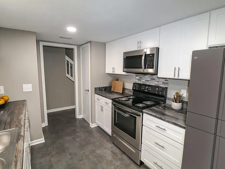137 Gentilly Dr #5 — Photo 2