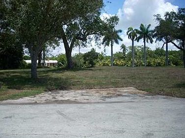 2nd image of 105 Arvida Pkwy