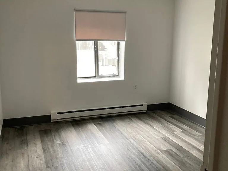 550 Walnut St — Photo 16