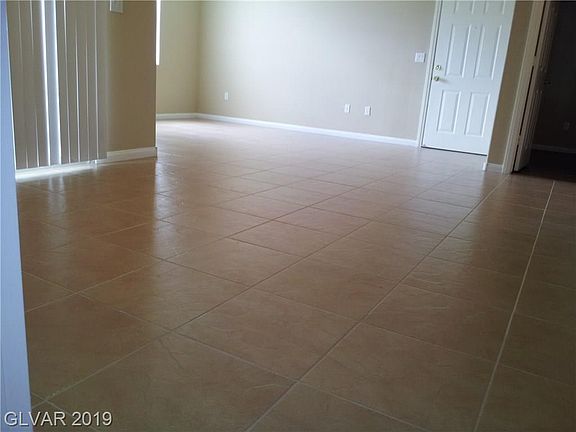 5th image of 8000 W Badura Ave #1010
