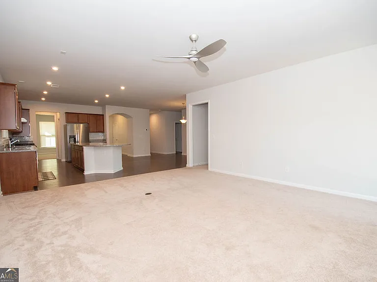 147 Soundview Trce — Photo 23