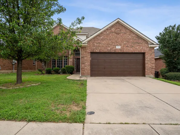 5841 Pearl Oyster Ln, Fort Worth, TX 76179