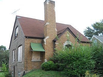 2nd image of 5427 S Avers Ave