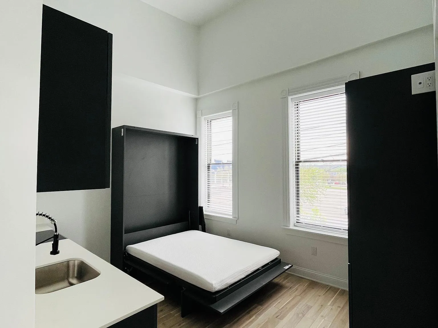 Studio, $1,150 — Photo 4