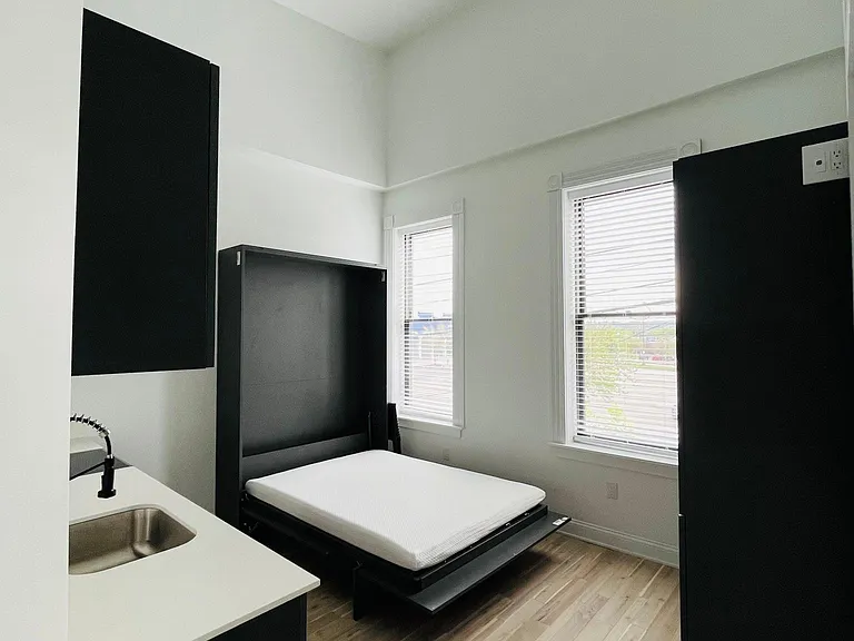 601 York St #9 — Photo 1