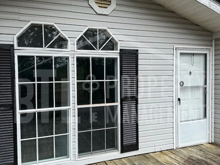 222 Meadow Hills Ln — Photo 2