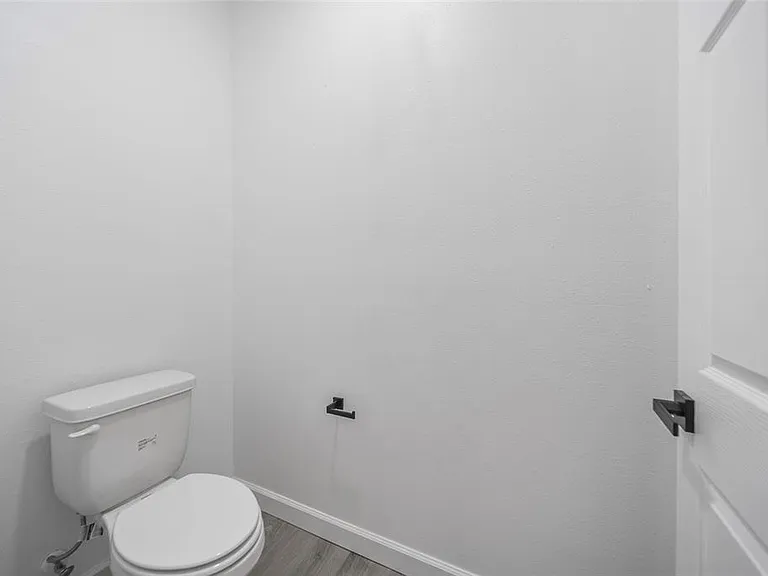 3908 Garienda Ave — Photo 22