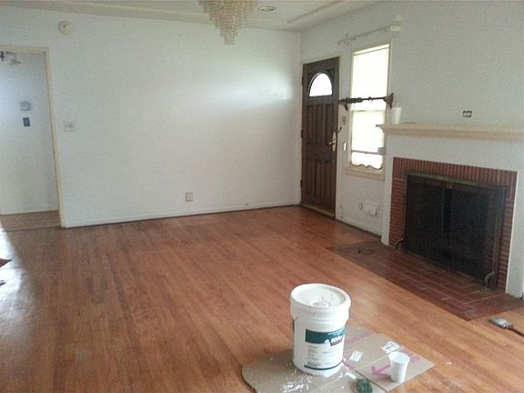 Living room with fireplace