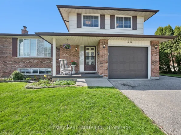 49 Ripley Cres, Kitchener, ON N2N 1W2