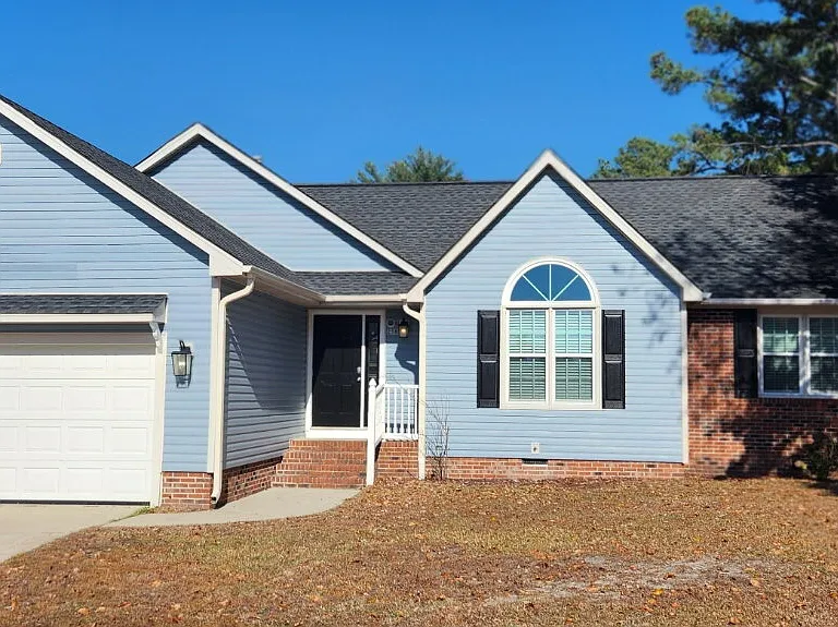 258 Kenwood Dr — Photo 1