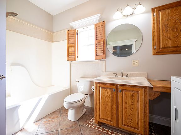 1159-KINGERY-bathroom_09172024