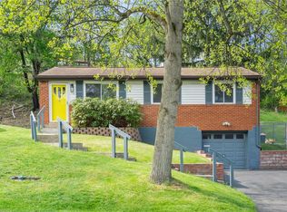 408 Sun Valley Dr, Pittsburgh, PA 15239