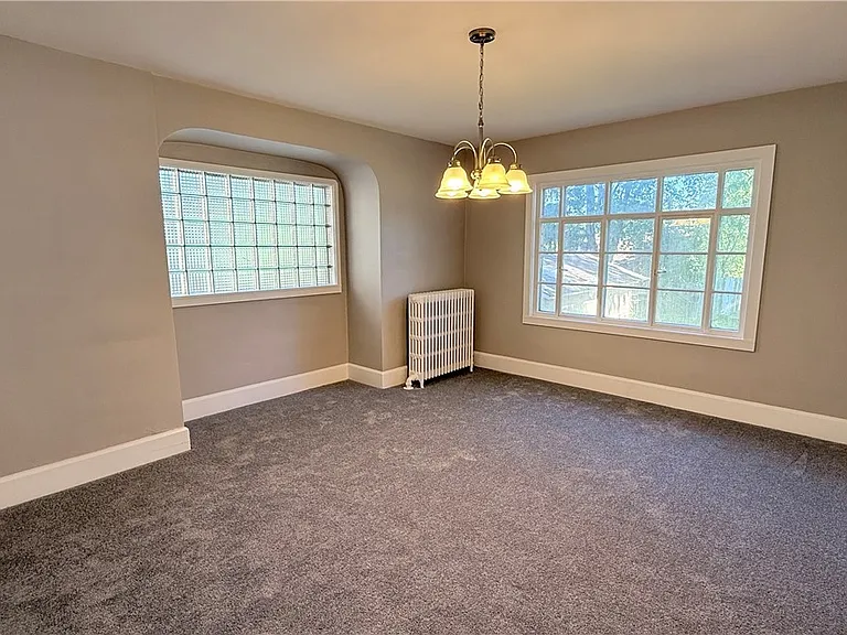 721 Polk Ave — Photo 8