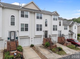 2750 Avalon Loop Rd, Charlotte, NC 28269
