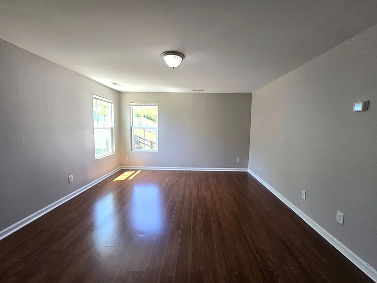 1728 Joseph Hewes Ct — Photo 9