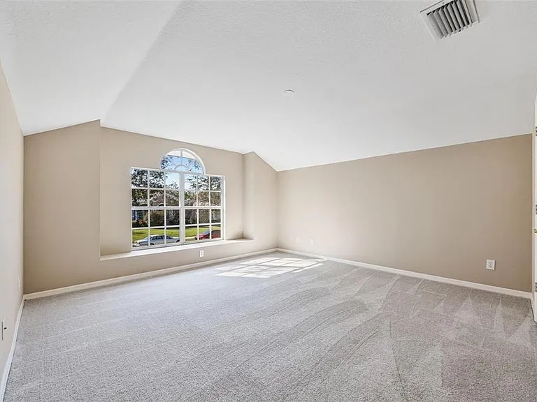 1452 Kensington Woods Dr — Photo 6