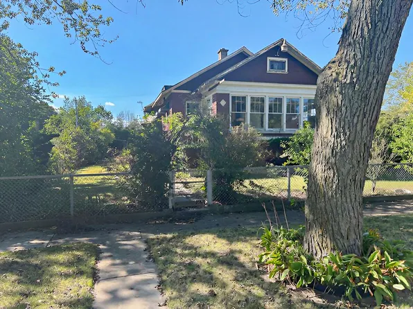 1584 McKinley St, Gary, IN 46404