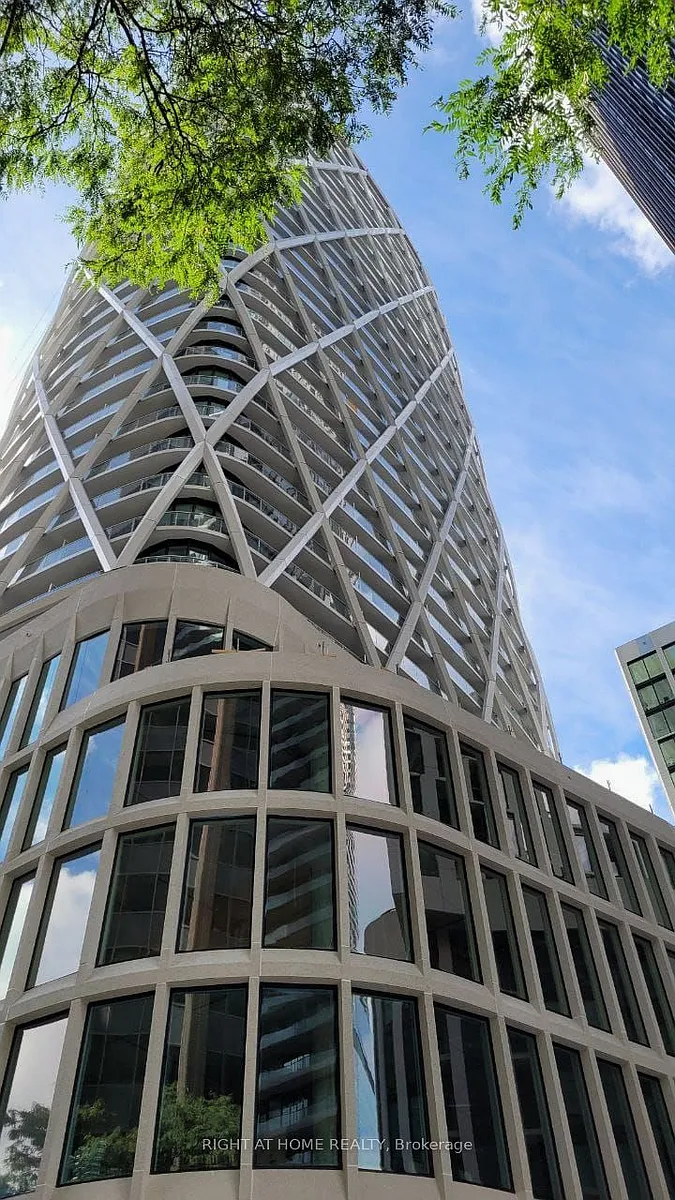 Building Photo - 230 Simcoe St #1436