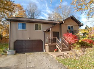 212 N Skytop Rd, Edinboro, PA 16412