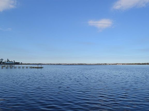 5th image of 221 Holland Point Drive