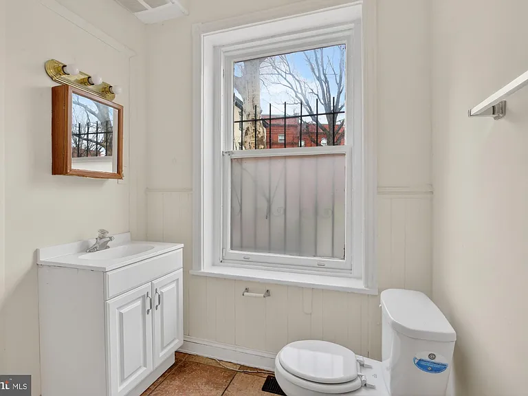 3512 Lancaster Ave #1W — Photo 7