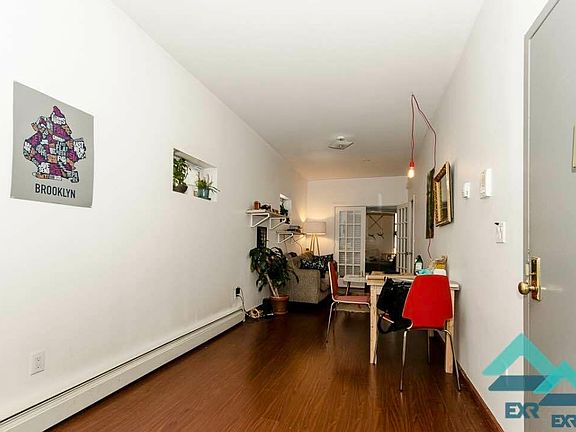 4th image of 1397 Greene Ave #2LH